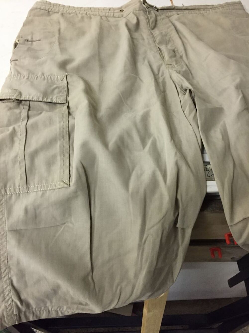 BERMUDA BEIGE "PAECIFIC" T. 42 Vêtements