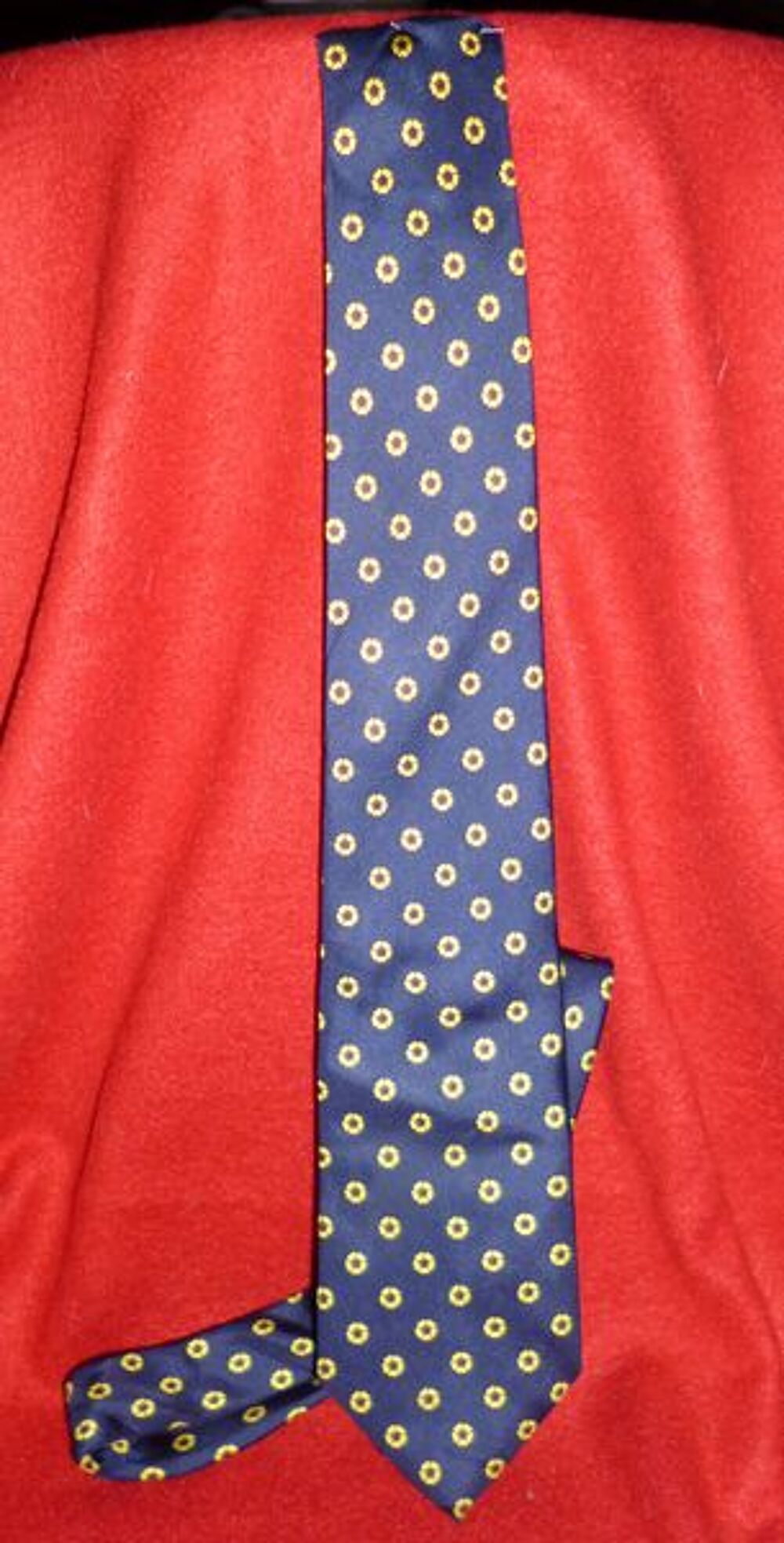 CRAVATTE NEUVE GUY LAROCHE Vêtements