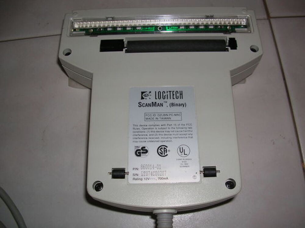 SCANNER &agrave; MAIN LOGITECH Matériel informatique