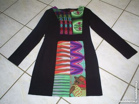 Robe DESIGUAL Taille 38/40 40 Geneuille (25)