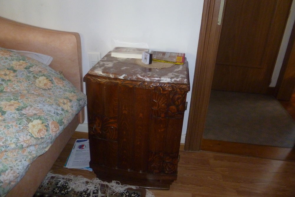 Chambre &agrave; coucher ancienne compl&egrave;te en ch&ecirc;ne massif Meubles