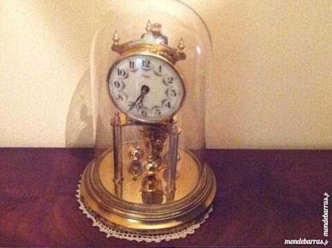 pendule ancienne sous globe de verre 60 Boulogne-Billancourt (92)