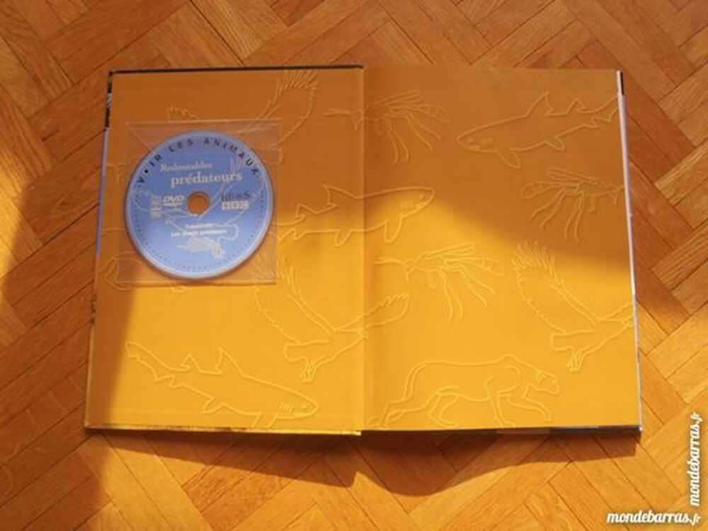 Livre-DVD &laquo;Redoutables pr&eacute;dateurs&raquo; Livres et BD