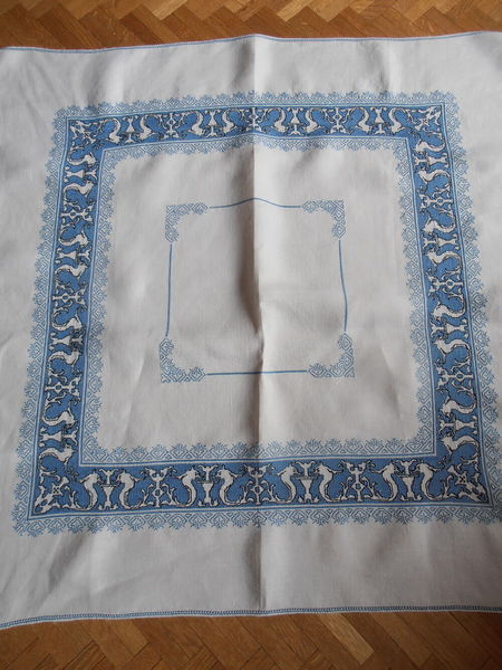 Nappe &agrave; th&eacute; + 6 serviettes (79) Décoration