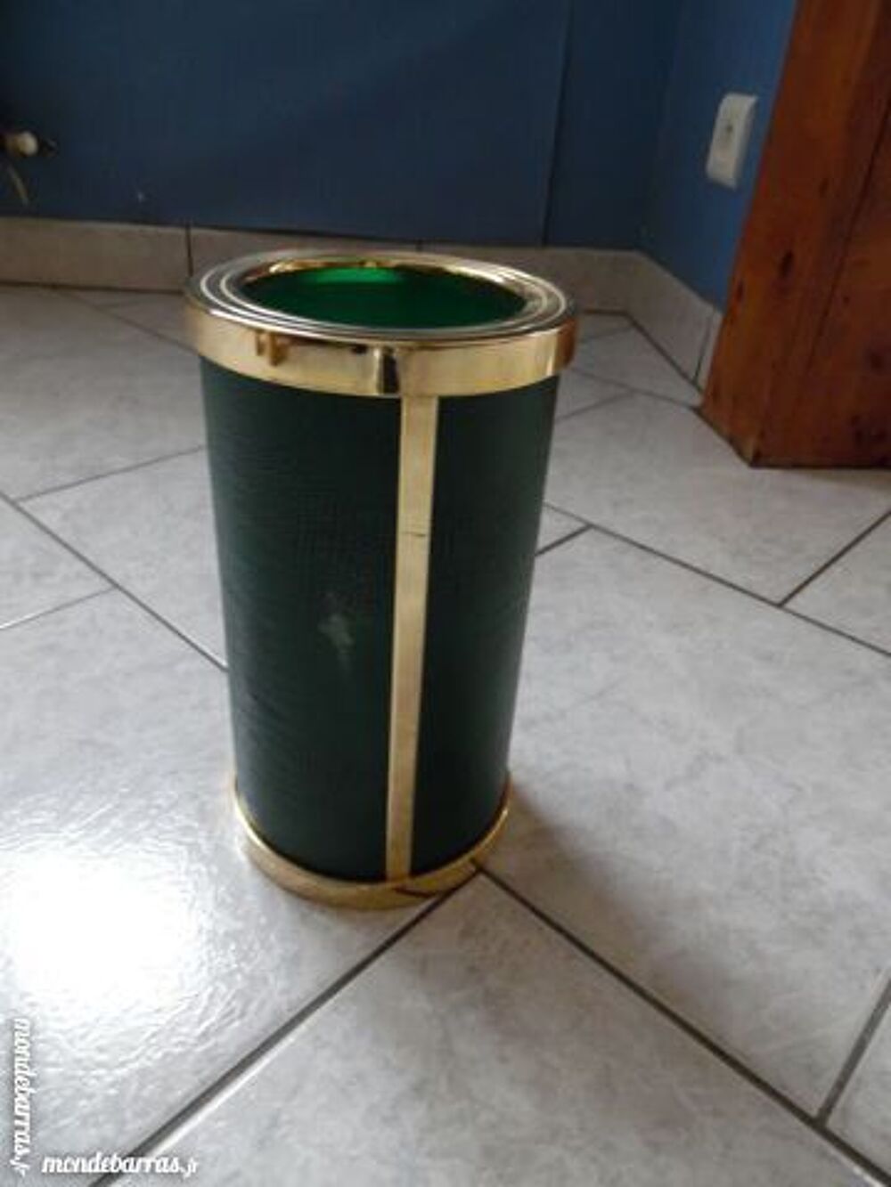 r&eacute;servoir pour bouteille, coloris vert/dor&eacute; Cuisine