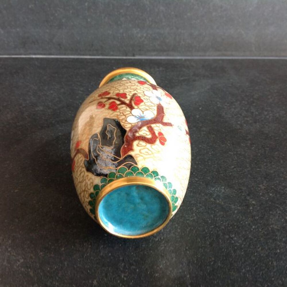 Vase cloisonn&eacute; 