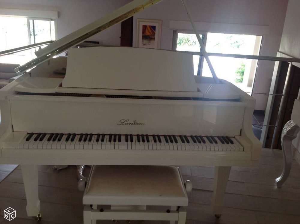 Piano blanc en parfait &eacute;tat Instruments de musique