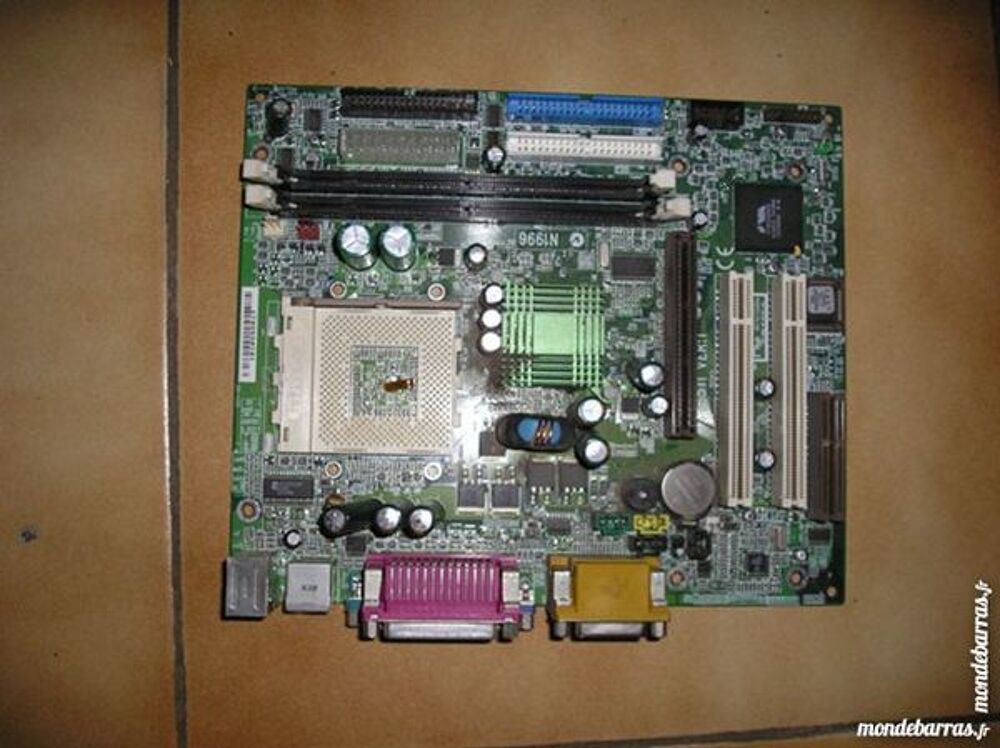 Carte m&egrave;re MS 6511 Socket 462 Matériel informatique