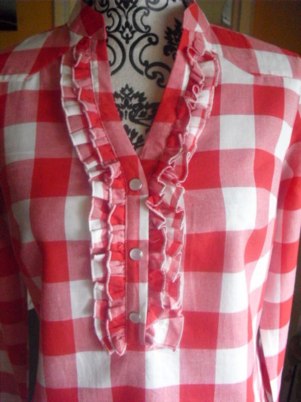 blouse a jabot coton doux vichy NEUVE TAILLE 34 Vêtements