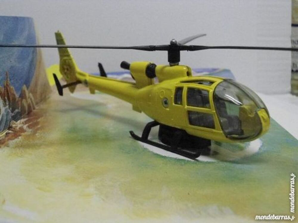 H&eacute;licopt&egrave;re Gazelle civile 
