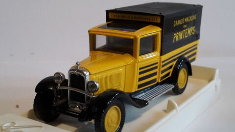 Citron C4F fourgon PRINTEMPS 1930 28 Follainville-Dennemont (78)