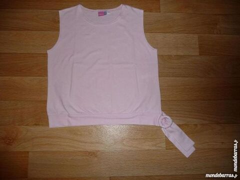 Tee-shirt rose clair avec boucle taille 12 ans 5 Montigny-le-Bretonneux (78)