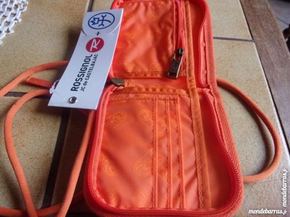 SAC BANDOULIERE ROSSIGNOL CASTELBAJAC NEUF.. Maroquinerie