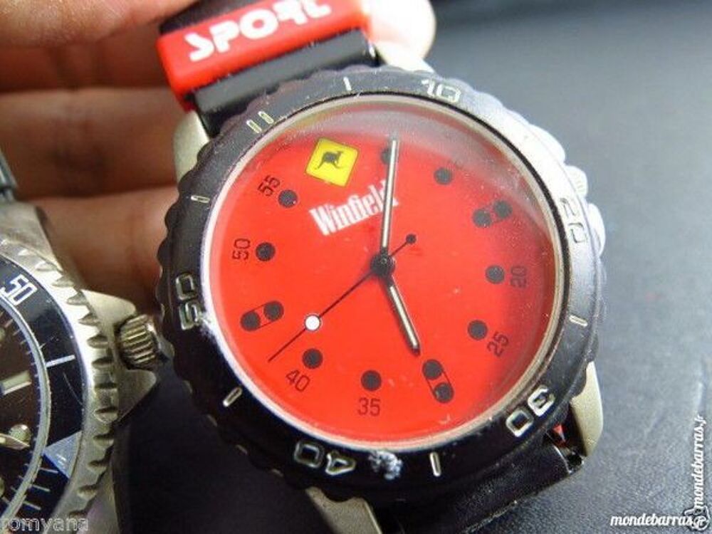WINFIELD cadran rouge montre DIV0397 Bijoux et montres