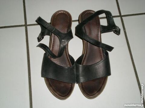Chaussure femme compensée noire 5 Saleilles (66)