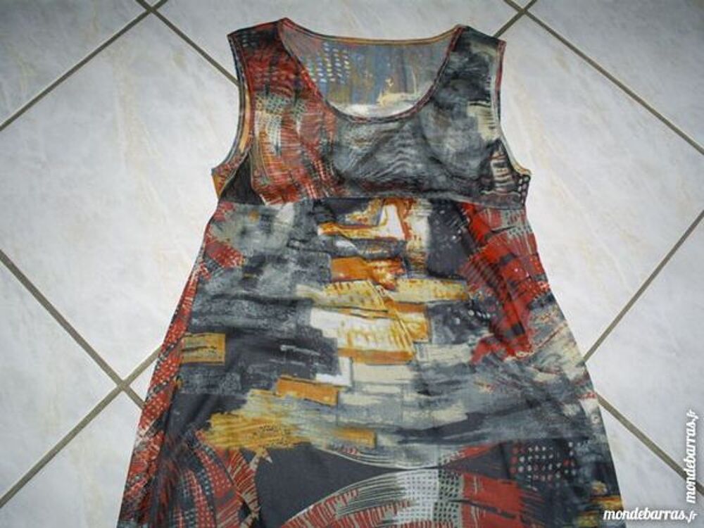 Robe CICERO Taille 38/40 Vêtements