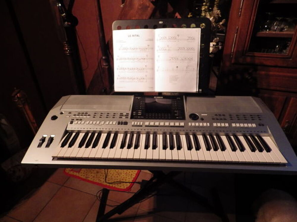 synth&eacute;tiseur psr s 900 Yamaha Instruments de musique