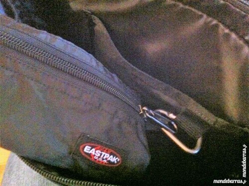 Sacoche pour ordinateur EASTPAK (USA) 38 x 26 Matériel informatique
