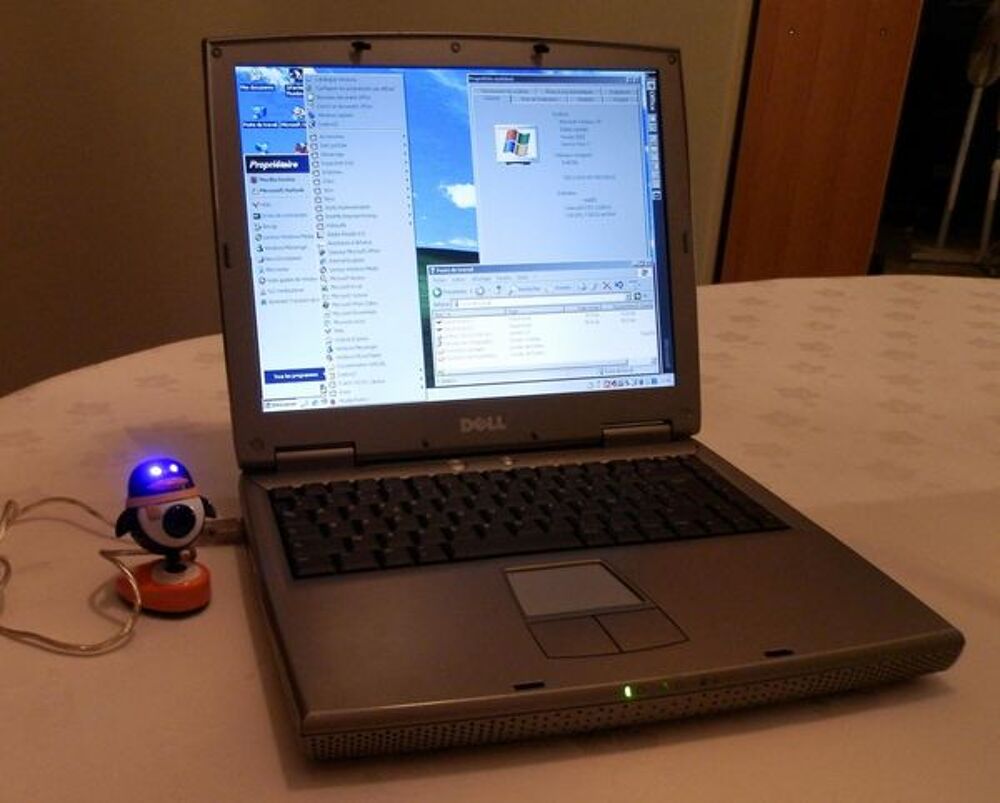 PC portable Dell Wifi Webcam DVD graveur CD Matériel informatique