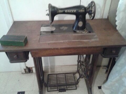 Machine à coudre ancienne 0 La Queue-en-Brie (94)