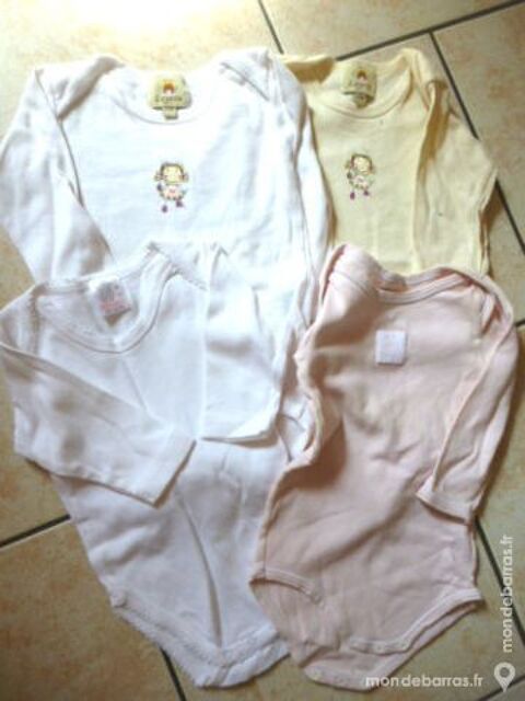 Lot 4 Boddies Manches longues Taille 12 mois 4 Argenton-sur-Creuse (36)