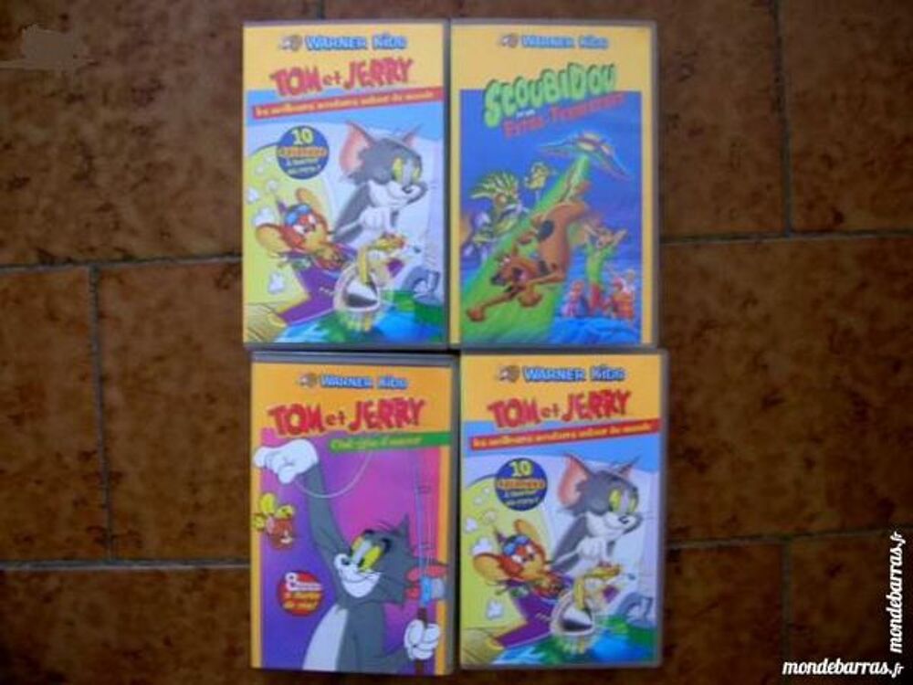 LOT 4 K7 VHS TOM ET JERRY Chat grain d'amour DVD et blu-ray