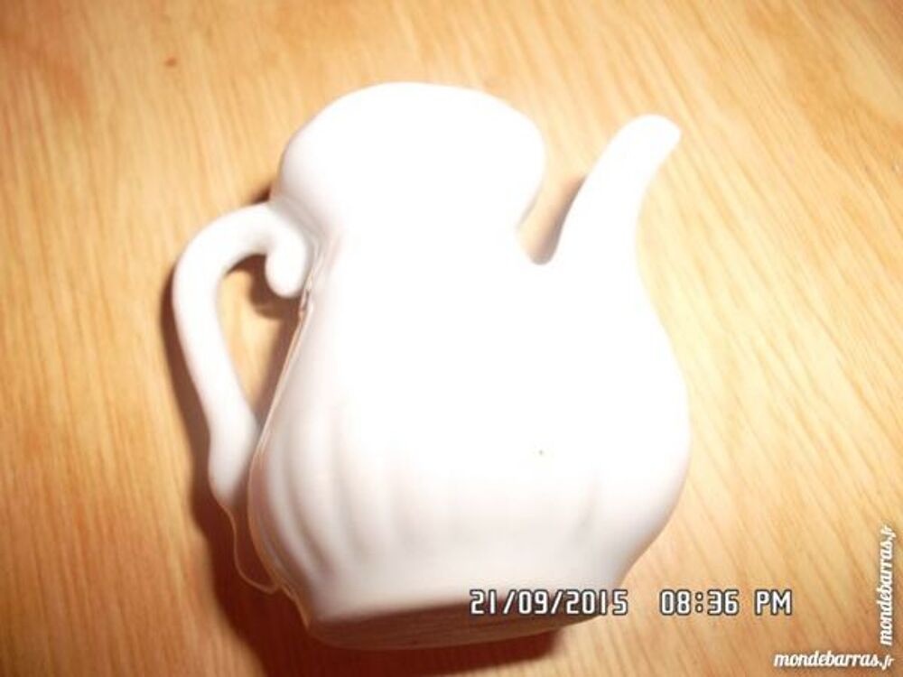 jouet pichet en porcelaine*juste 1e*kiki60230 Jeux / jouets