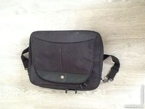  Sacoche Targus portable 17    12 Rouen (76)