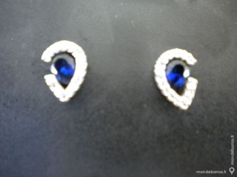 BOUCLES D'OREILLES Bijoux et montres