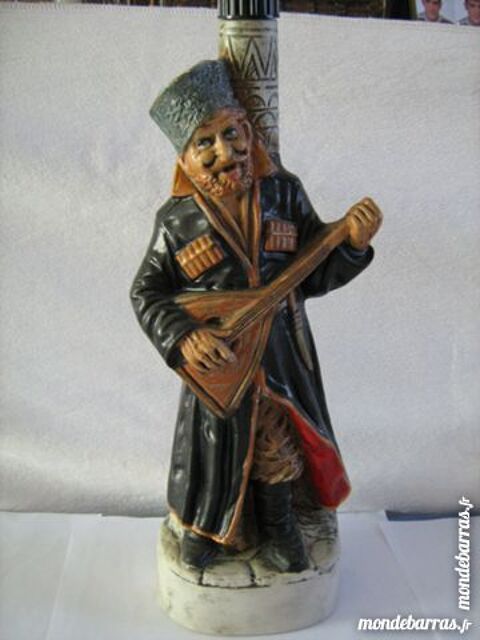 BOUTEILLE EN FORME DE COSAQUE marque KLEM 15 Brest (29)