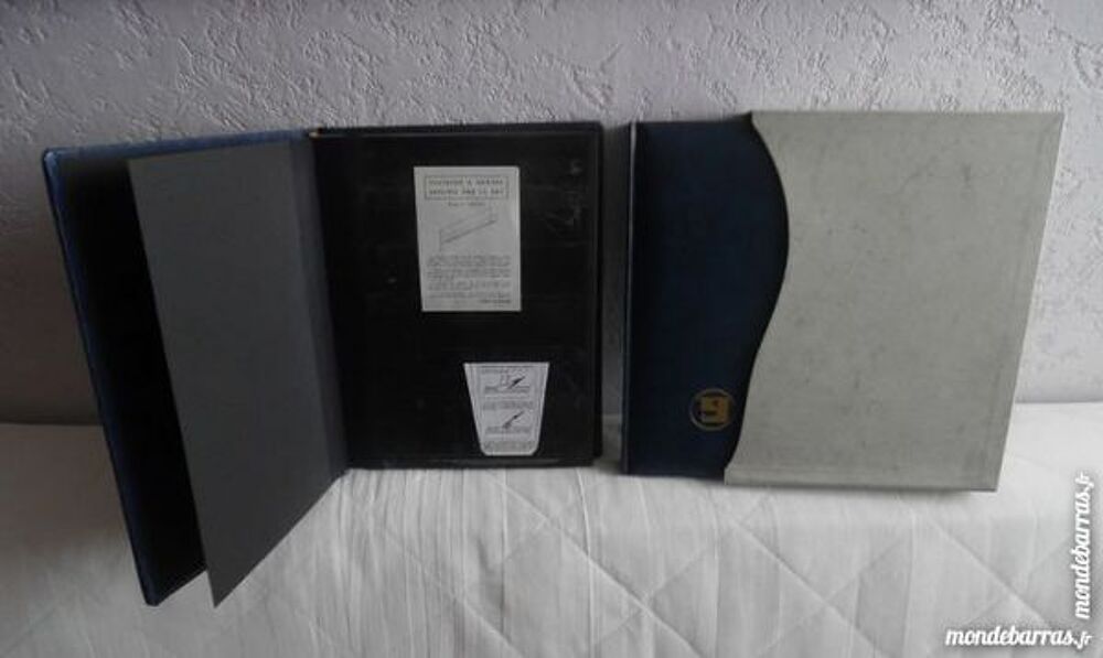 2 Albums de timbres neufs Yvert Tellier 