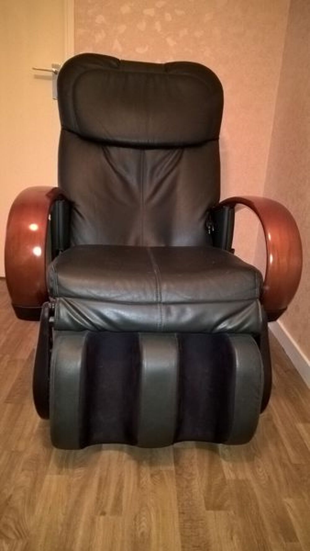 FAUTEUIL MASSANT de marque JETFORM mod&egrave;le ACTIDO Meubles