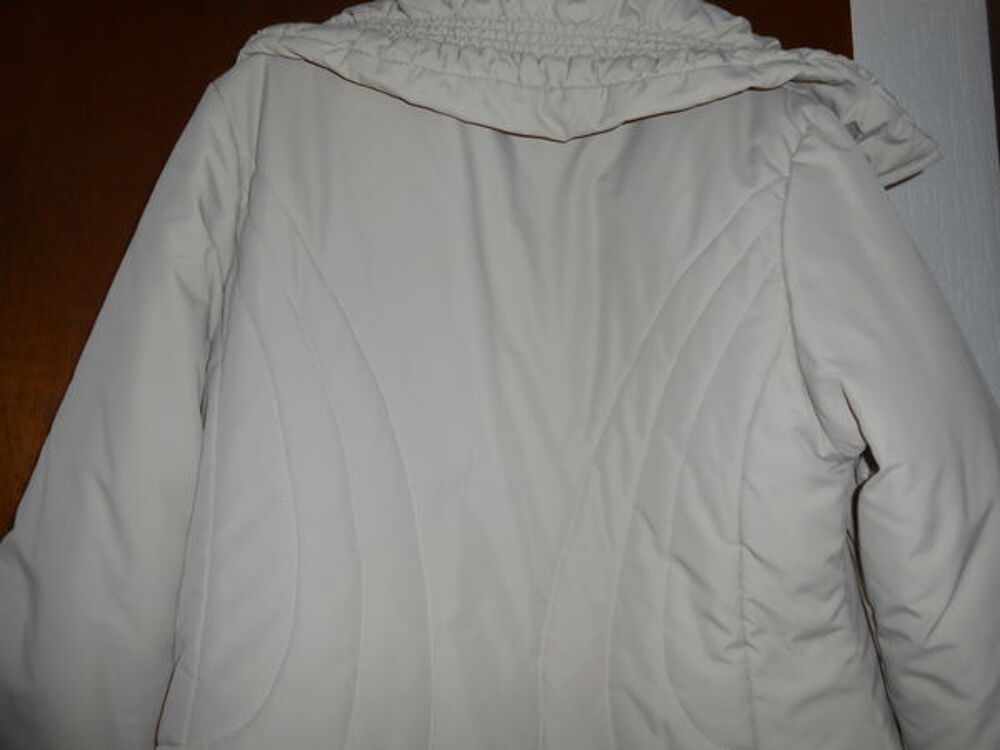 BLOUSON FEMME ECRU T. 40 Vêtements