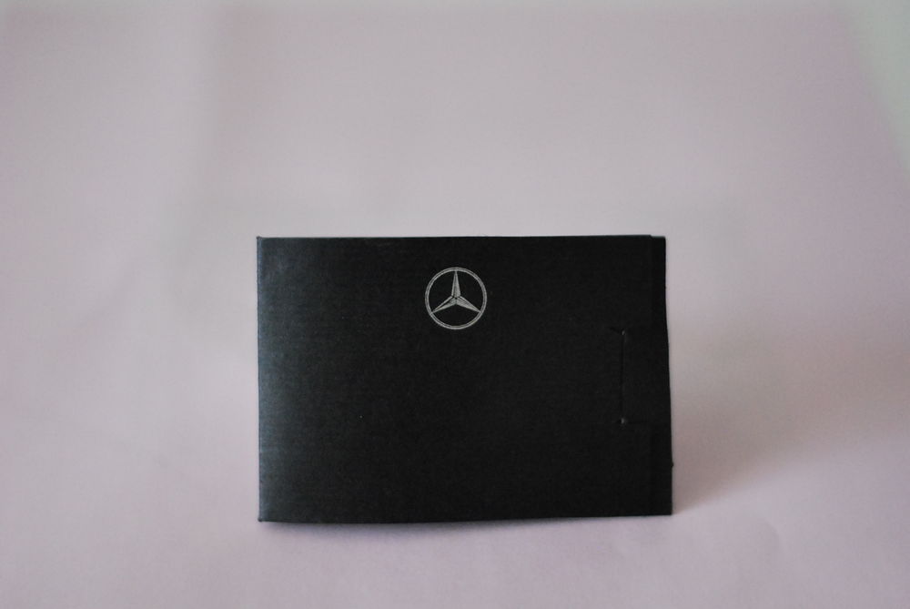 pin's mercedes 