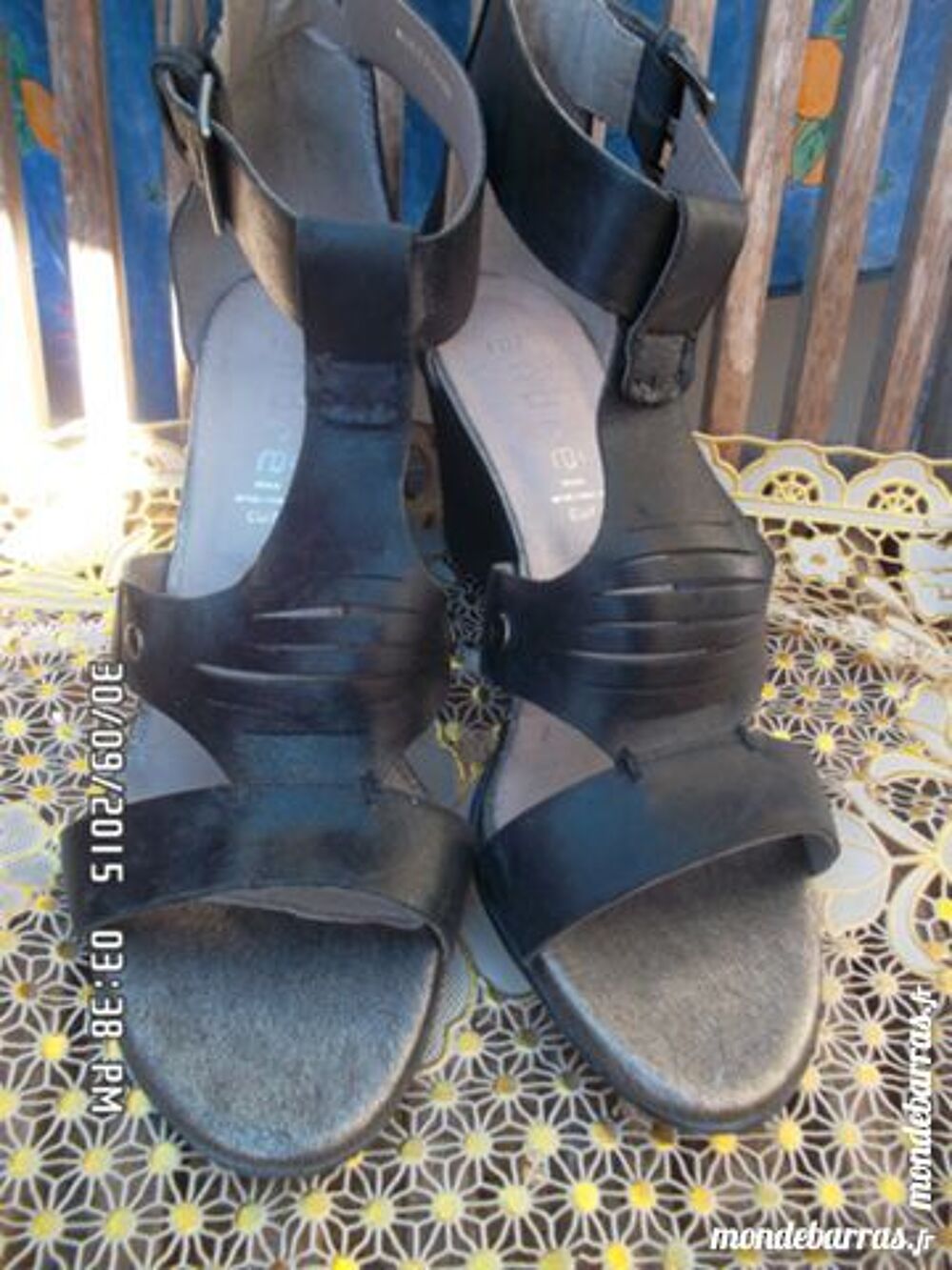 sandales hautes noires t.39*juste 3e*kiki60230 Chaussures