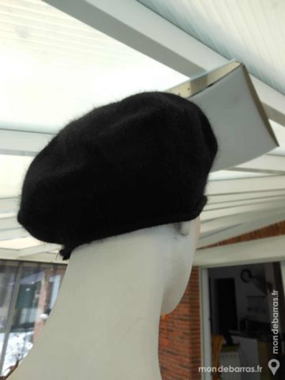 BERET ZIPS, tr&egrave;s original Vêtements