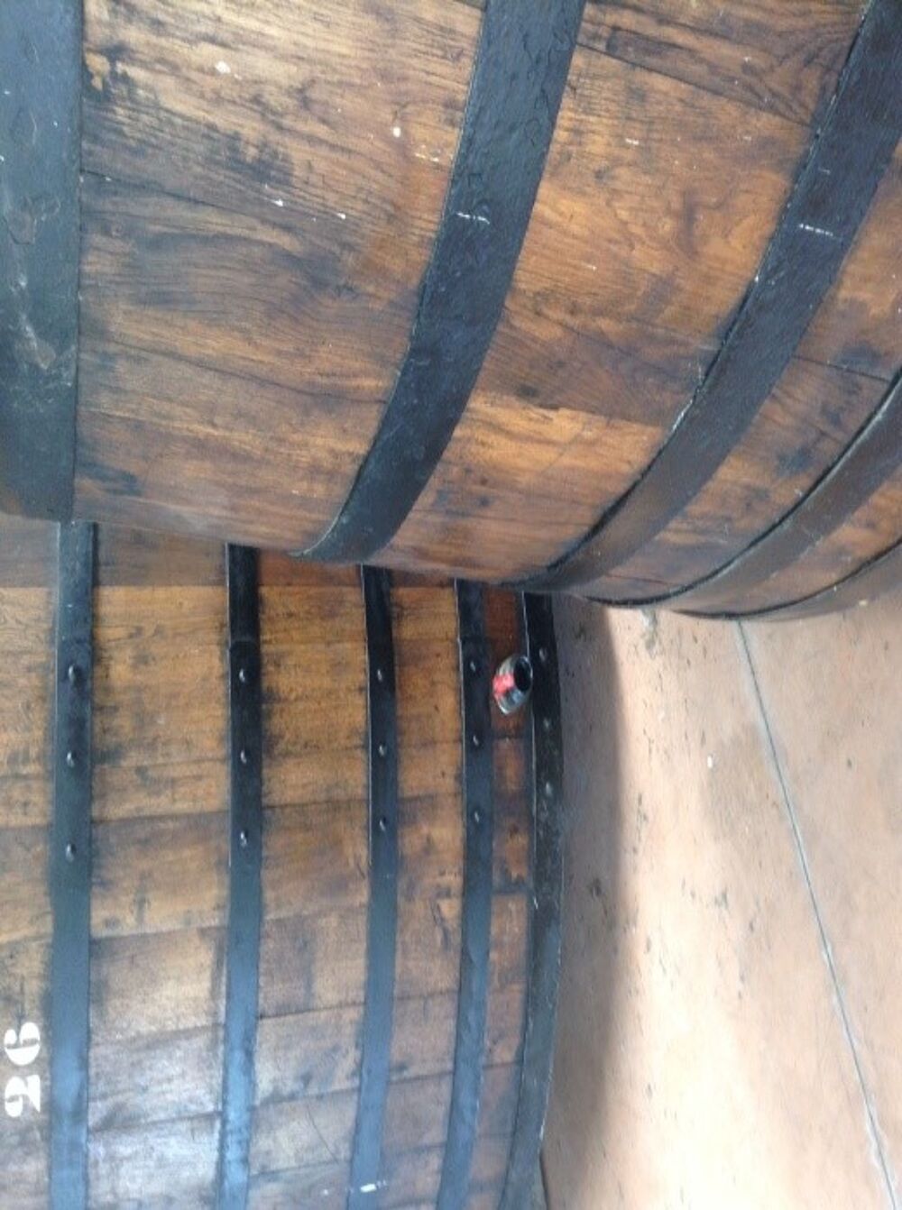 VEND 2 CUVES CHENES 29Hl Bricolage