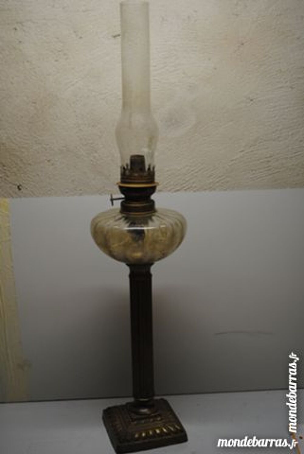 grande lampe &agrave; petrole laiton Décoration