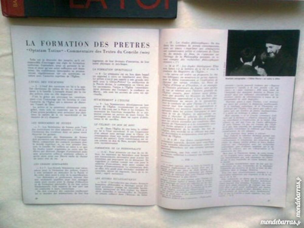 le grand livre de LA FOI, J&eacute;sus est vivant .... Livres et BD