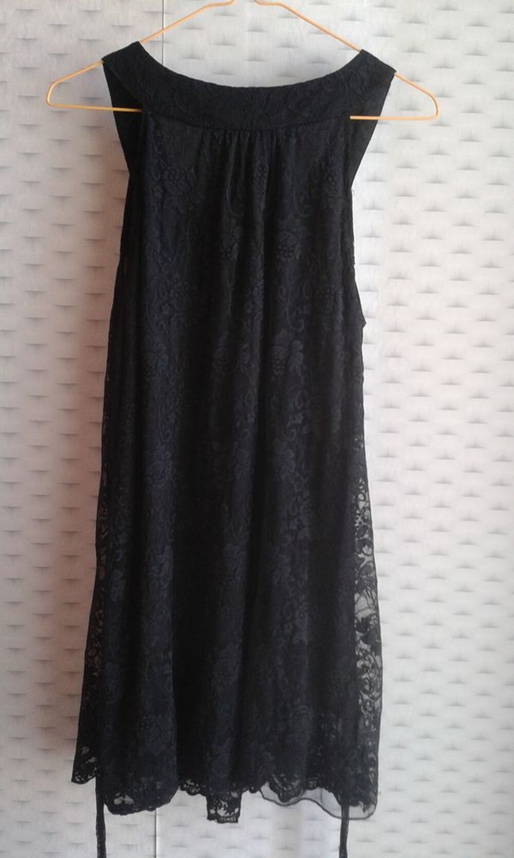 robe noire Vêtements