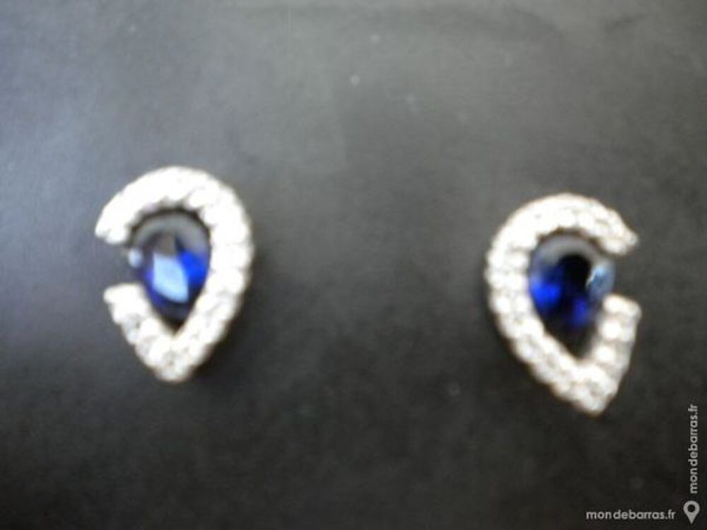 BOUCLES D'OREILLES Bijoux et montres