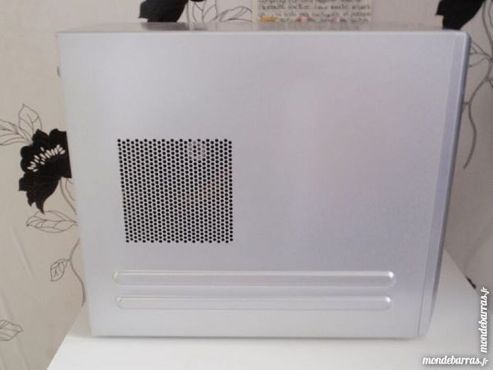 Tour PC Fujitsu Siemens Scaleo P. Matériel informatique