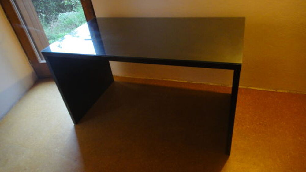 Bureau noir 140 x 75cm Meubles