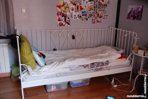 Lit mtal blanc 1 place avec sommier et matelas 150 Chteauneuf-les-Martigues (13)