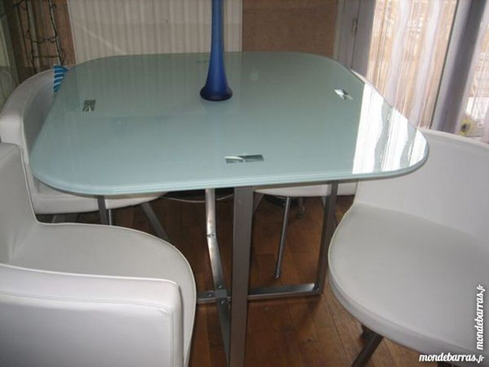 ENSEMBLE TABLE ET CHAISES Meubles