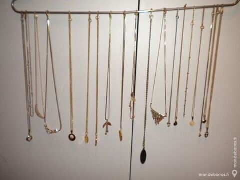 Ensemble de BIJOUX FANTAISIE 17 Dammarie-les-Lys (77)