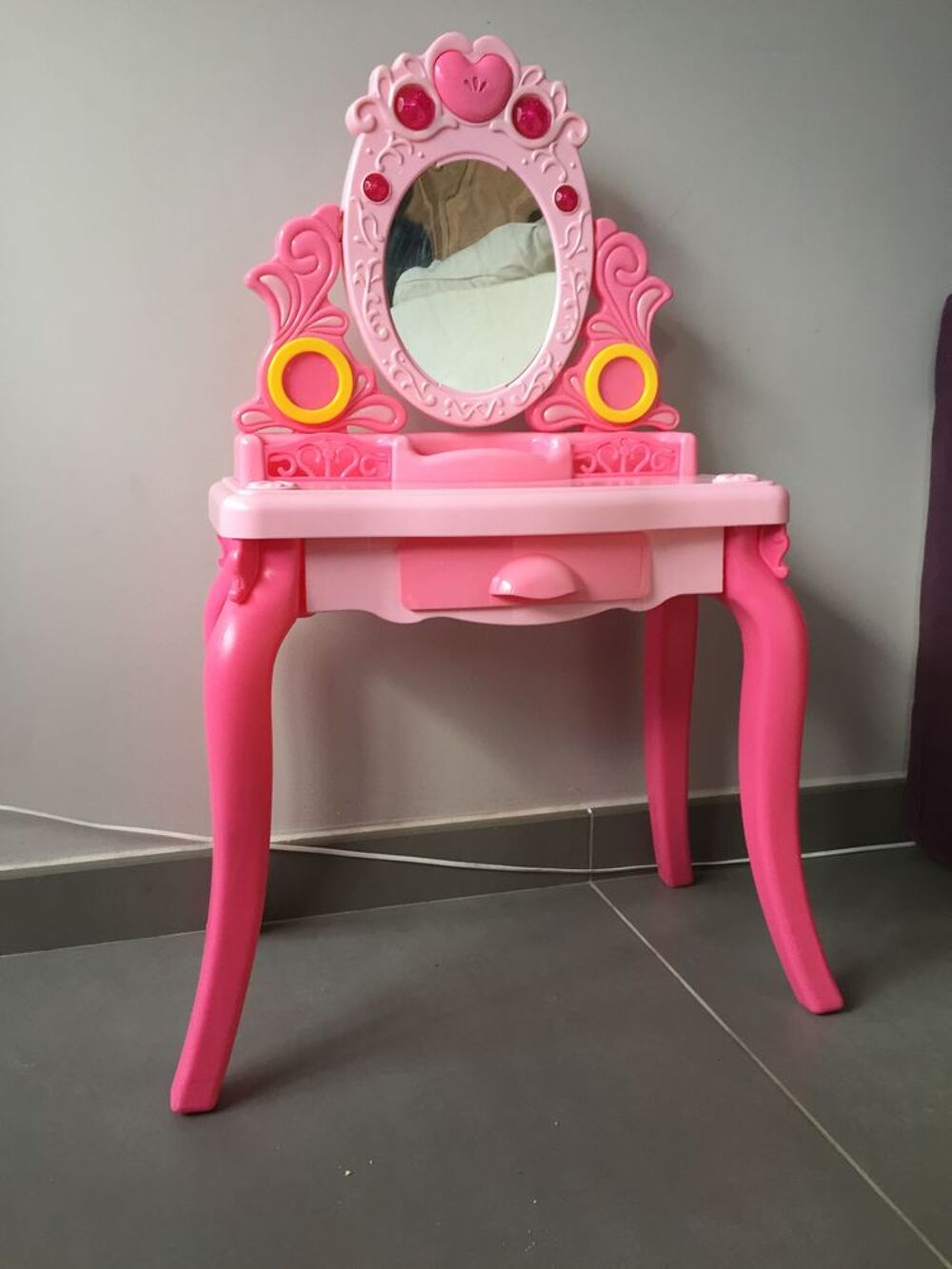 Coiffeuse de jouet avec lumi&egrave;re/son pour enfants Jeux / jouets