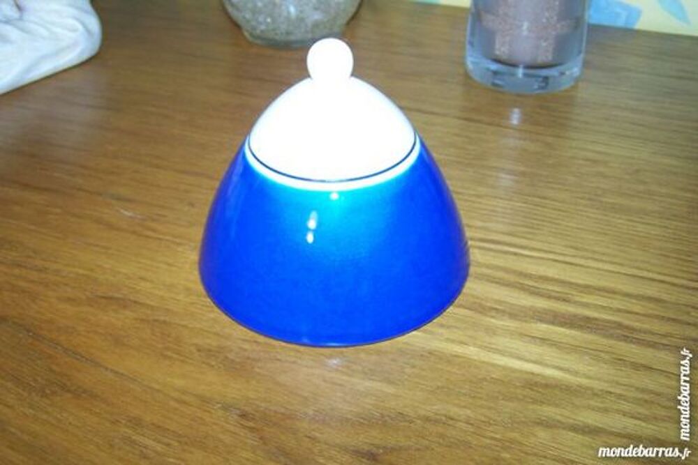 service 6 tasses et sous-tasses + sucrier, NEUF Cuisine