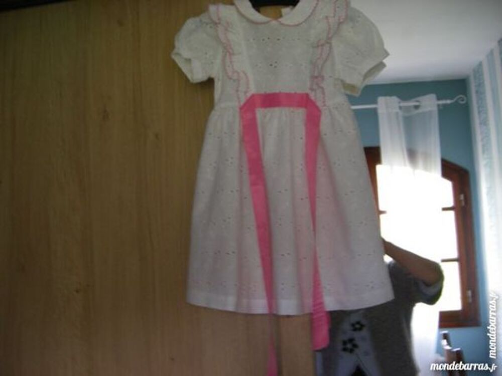 Robe de bapt&ecirc;me ou autre Vêtements enfants