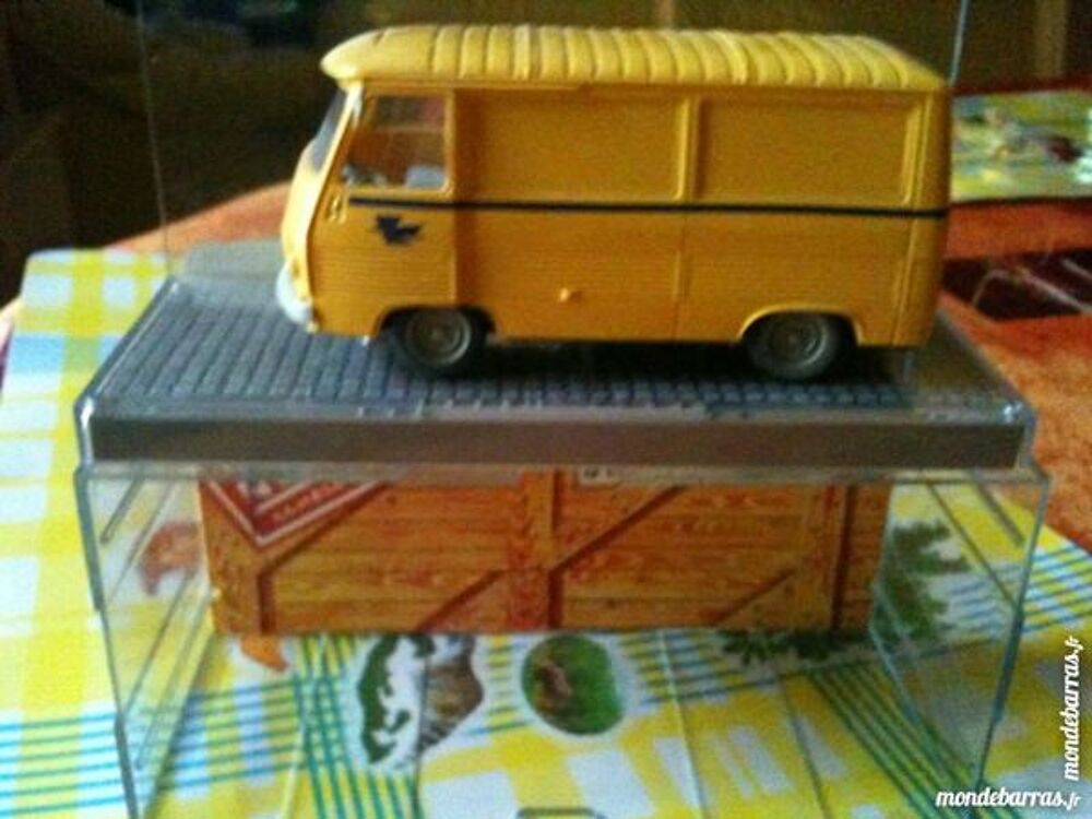 Peugeot j7 ptt norev 1/43 Jeux / jouets